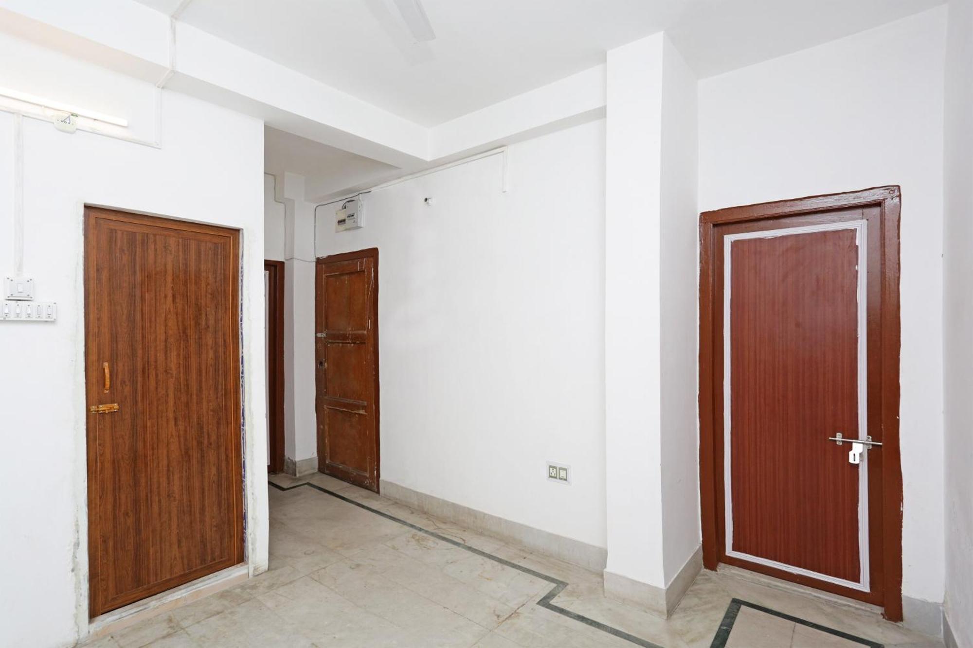 Hotel O New Silver Inn Kolkata Exterior photo